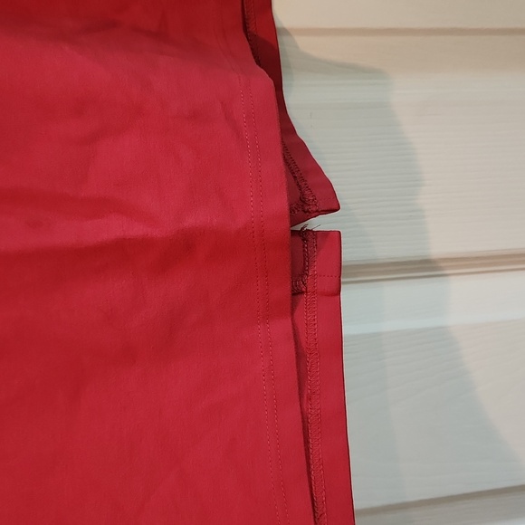 Torrid Sz 4 Coral Pencil Stretch Skirt back small slit preowned - Picture 2 of 6